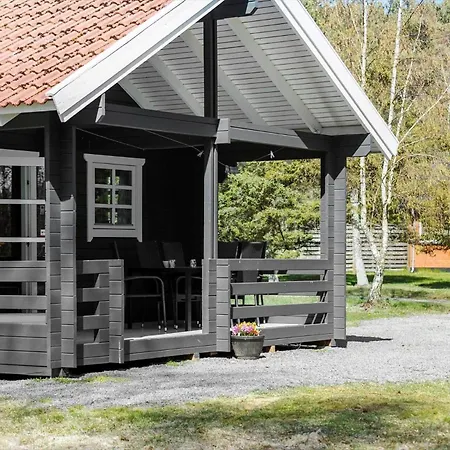 1455-aakirkeby-sortspaettevej-16-b * Vester Somarken